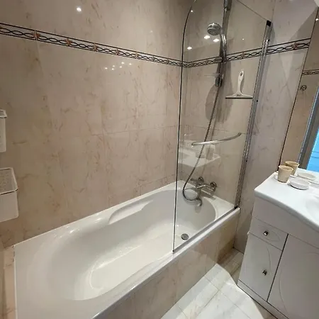 Appartement Avec Vue Incroyable Dans De Standing Cagnes-sur-Mer